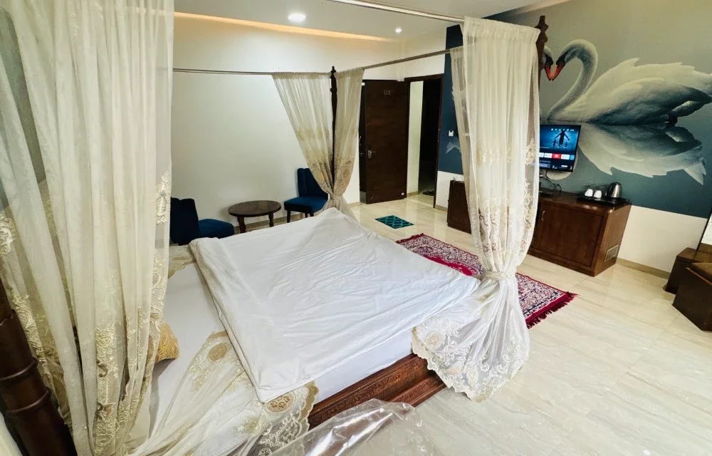 Emerald Room at Maharaja The Royal Resort